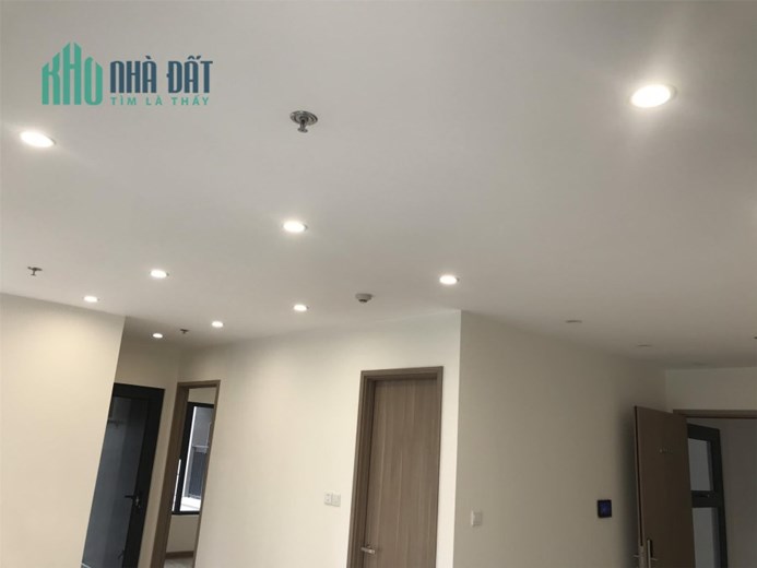Gia đình sang Sing nhượng lại căn hộ 2PN giá rẻ, phong thủy tốt ở Vinsmart City