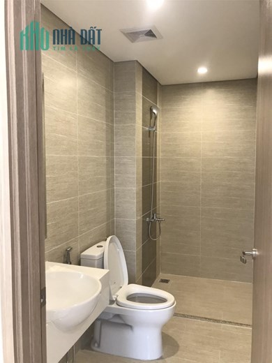 Gia đình sang Sing nhượng lại căn hộ 2PN giá rẻ, phong thủy tốt ở Vinsmart City