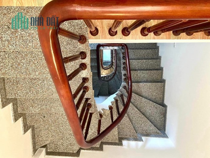 BÁN NHÀ ĐẸP GIÁ RẺ MỄ TRÌ THƯỢNG ÔTÔ ĐỖ 1 NHÀ RA PHỐ 5T 48M 4.41 TỶ