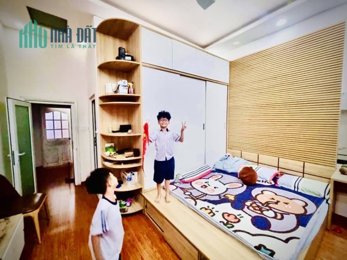 BÁN NHÀ GÒ DẦU, 56M2, NỞ HẬU, GIÁ 3TỶ 990, HẺM XE HƠI,