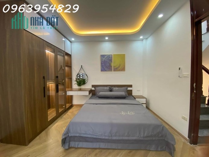 NHÀ ĐẸP HÀO NAM, QUẬN ĐỐNG ĐA, NGÕ THÔNG, BA GÁC TRÁNH XE MÁY, LÔ GÓC 3 MẶT NGÕ THOÁNG VĨNH VIỄN,