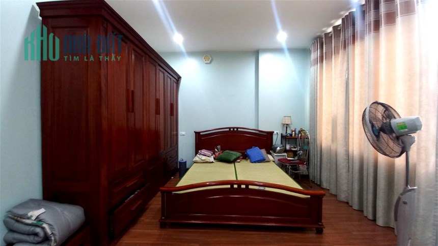 Bán nhà Ngọc Thụy 70m2 x5 tầng, thang máy, ô tô vào nhà, giá sốc 8,6 tỷ