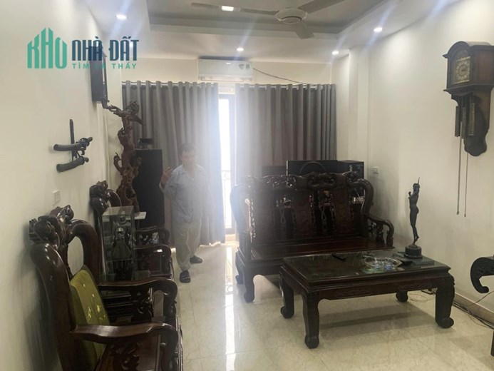 Thanh Máy Xịn - Bán gấp nhà Phố Yên Lãng 10,3 tỷ, 55mx5T - Ô tô vào - KD tốt