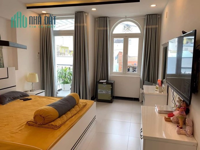 Định Cư Mỹ Gấp Bán Nhà Mặt Tiền Phan Sào Nam, Tân Bình, 100m2, 5 Tầng Mới, Nhỉnh 18 Tỷ
