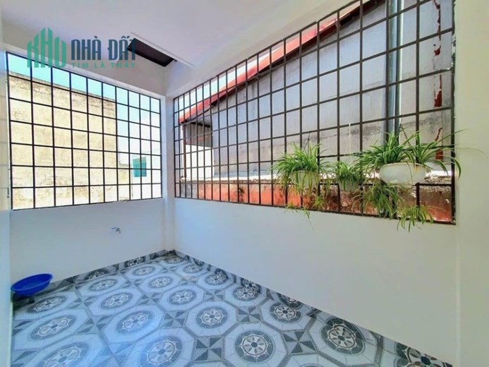 Bán nhà ngõ 69 Chợ Con, 44m 3 tầng GIÁ 2.47 tỉ nhà xây mới tinh