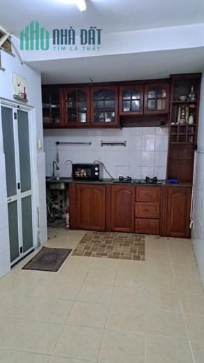 CHO THUÊ nhà nguyên căn HXH 3 tầng Lý Thái Tổ Quận 10 – Giá thuê 14 triệu/tháng ngay vòng xoay Lý