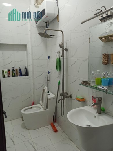 Bán nhà phố An Đà 3 tầng mới có sân cổng riêng GIÁ vô địch chỉ 1.99 tỉ