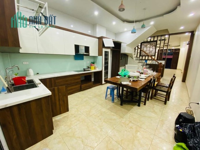 BÁN NHÀ MẶT NGÕ TÂN MAI, LƯƠNG KHÁNH THIỆN 40M 5T. KINH DOANH LÔ GÓC CHỈ 4.4x Tỷ