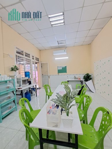 Nhỉnh 6 tỷ, 203m nhà đường số 11, Linh Xuân, Thủ Đức, ngang 11m, xe hơi.