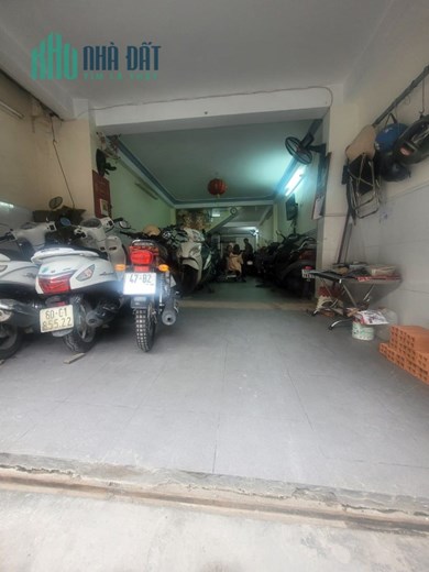 HẺM XE HƠI -, GẦN NGÃ 4 HÀNG XANH NHỈNH 8 TỶ.