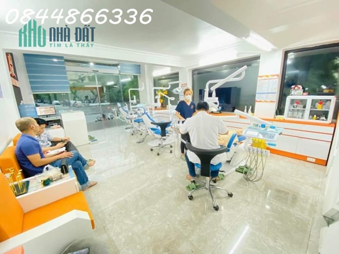 Lô góc mặt phố Quận Hà Đông, Ô tô tránh, vị trí trí đắc địa, kinh doanh sầm uất,  dòng tiền cho