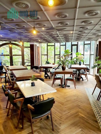 Cho thuê nhà nguyên căn mặt hồ NGỌC KHÁNH, BA ĐÌNH 45m2 5t giá 30 triệu. KINH DOANH CAFÉ, VĂN