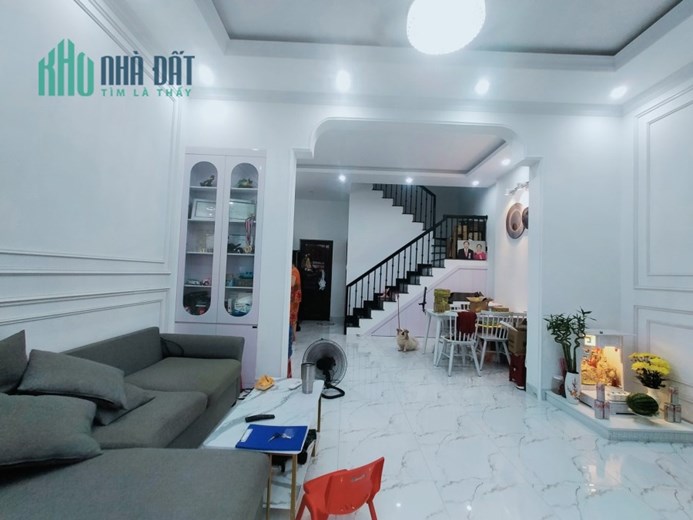 NHÀ MẶT TIỀN 3 TẦNG MỚI KENG, VỊ TRÍ DU LỊCH ĐẮC ĐỊA, DT 52M2, GIÁ 5.9 TỶ.