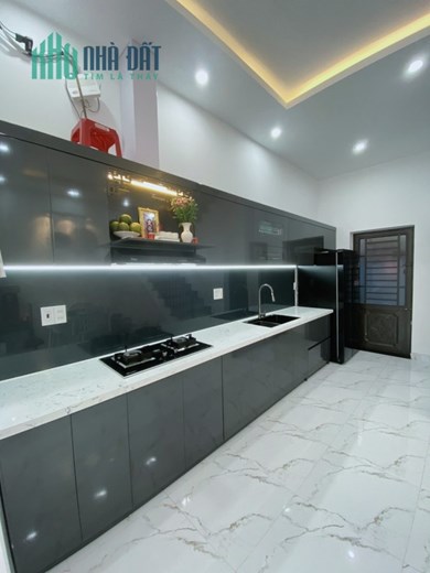 NHÀ MẶT TIỀN 3 TẦNG MỚI KENG, VỊ TRÍ DU LỊCH ĐẮC ĐỊA, DT 52M2, GIÁ 5.9 TỶ.