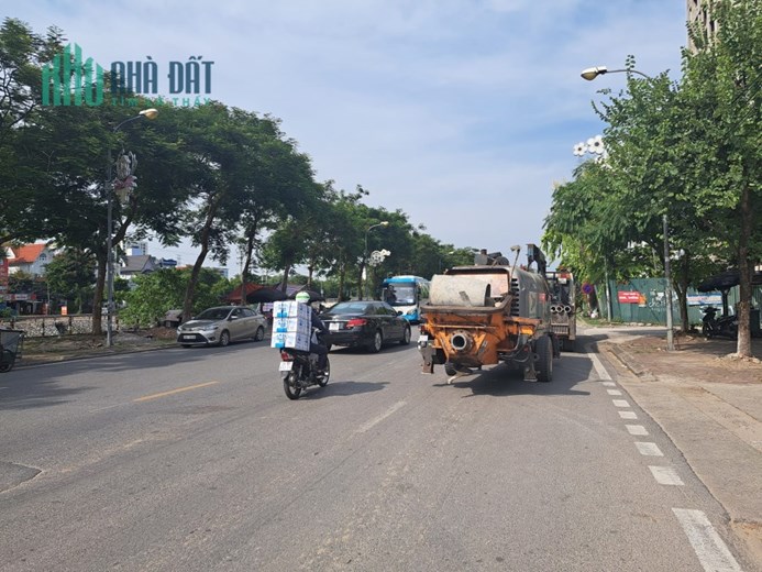 CẦN CHO THUÊ KHO XƯỞNG MỚI ĐẸP CÁCH BX NƯỚC NGẦM 2KM - 640M2, MẶT TIỀN 10 MÉT, GIÁ THUÊ