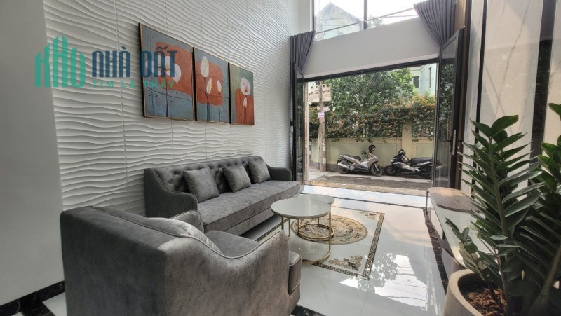Bán nhà Nguyễn Văn Linh,Long Biên 48m2 ,6 tầng ,nhà full nội thất ,ngõ oto giá nhỉnh 5 tỷ