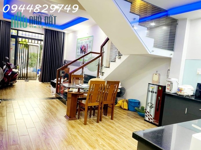 NHÀ 3 TẦNG, 2 MẶT THOÁNG đường PHAN BÁ PHIẾN, SƠN TRÀ, ĐÀ NẴNG - NỞ HẬU, MỚI ĐẸP VÀO Ở NGAY, GIÁ 3