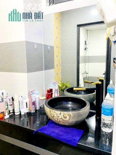 NHÀ 3 TẦNG, 2 MẶT THOÁNG đường PHAN BÁ PHIẾN, SƠN TRÀ, ĐÀ NẴNG - NỞ HẬU, MỚI ĐẸP VÀO Ở NGAY, GIÁ 3