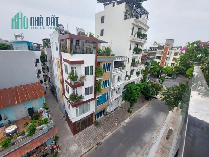 CHÍNH CHỦ CẦN Bán gấp nhà phố Cầu Giấy DT111 nhà 2T  MT 9  giá  chào 7.4 tỷ Cầu Giấy Hà Nội