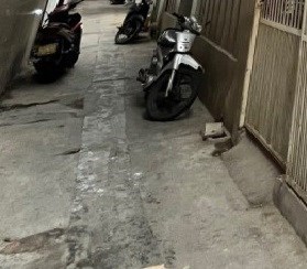 Nhà Hàm Nghi, gần Mặt Tiền, 43m2, 2 tầng, 2.x tỷ