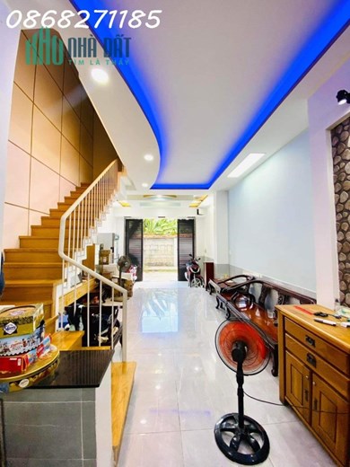 Bán Nhà Quận 12, HXH Thạnh Lộc 15, 56M2, 3 Tầng, Nhà Mới, SHR, Hoàn Công, Chỉ 4 Tỷ 8.