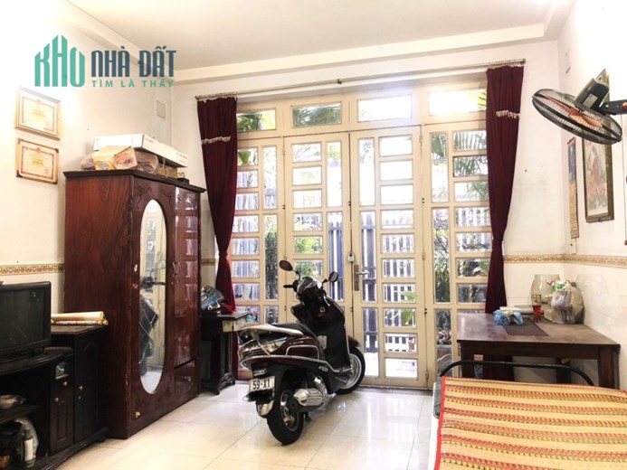 Nhà đẹp 3 tầng 4PN, ô tô tới nhà  P. Tăng Nhơn Phú B, Quận 9