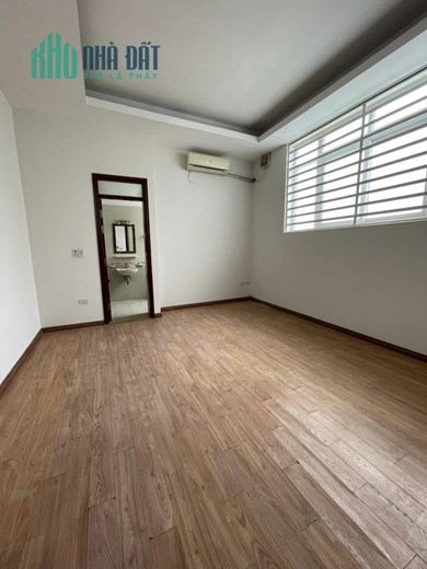 Rẻ bất ngờ phố Mễ Trì Thượng dân xây  44m2 x 5T -  ô tô đỗ cửa -  Kd –  4,4 tỷ.