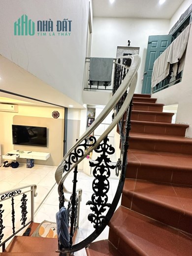 SIÊU PHẨM- VILLA 2 TẦNG - ĐIỆN BIÊN PHỦ GIÁP Q1 - DT 68M2-Ngang lớn 5m - GIÁ CHỈ 7 TỶx