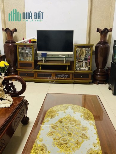 CHÍNH CHỦ CẦN BÁN NHÀ TẶNG NỘI THẤT.