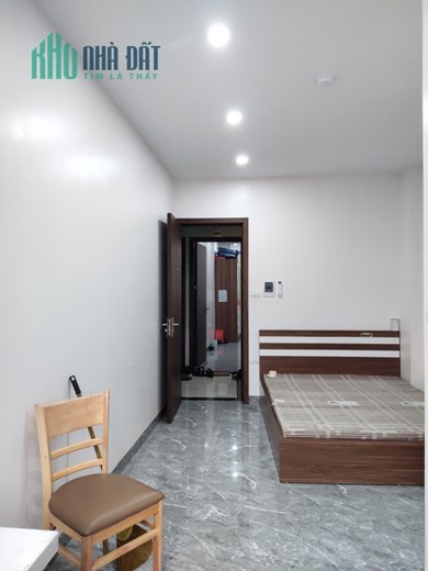 Bán nhà chung cư mi ni đầu phố Hồ Tùng,Cầu Giấy 85 m2 x 5 t 13 p giá 8 tỷ