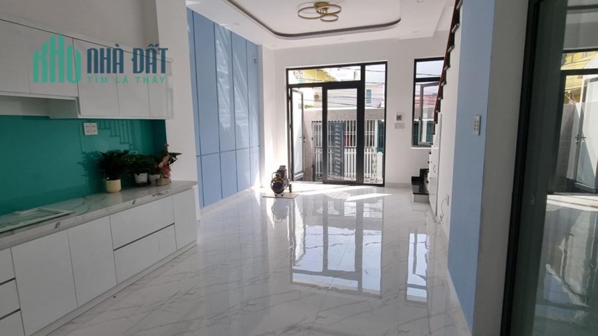Bán nhà mới 2T còn mùi sơn ở Phước Long, Nha Trang chỉ 2,8 tỷ