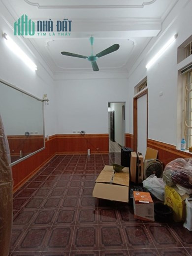 KHẨN CẤP - CẦN TÌM KHÁCH THUÊ NHÀ NGUYÊN CĂN PHỐ TAM TRINH, HOÀNG MAI 62m 3 ngủ, 8tr/tháng