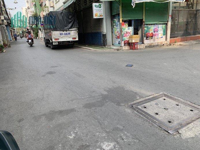 Bán nhà Cấp 4 khu Bàu Cát - Đồng Đen, ngang 12x26m, tiện xây Biệt thự, Đường 8m, 32.8 tỷ