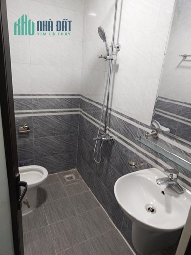 Bán nhà nở hậu khu Ô Chợ Dừa 62m2 x 5T, cách ô tô 15m, ngõ thông, nhỉnh 6 tỷ