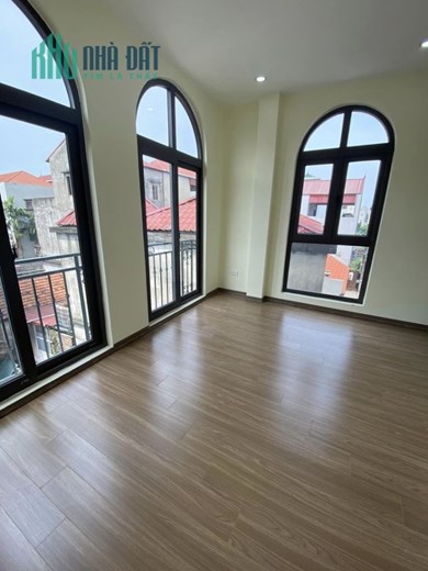 Bán nhà 4 tầng Bích Hòa, hướng Đông Nam, nở hậu, về ở ngay