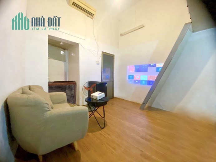 Phòng tại 26B Sơn Tây Ba Đình HN - nhà mặt phố oto đỗ cửa vị trí sầm uất. - Giá 4,8 triệu/tháng
