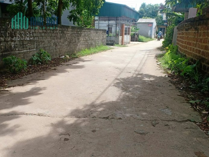 123M ĐẤT XÂY TRỌ THÔN 7 TÂN XÃ - SÁT KHU ĐÔ THỊ VỆ TINH HÒA LAC - DI CHUYỂN RA TRƯỜNG ĐẠI HOC FPT
