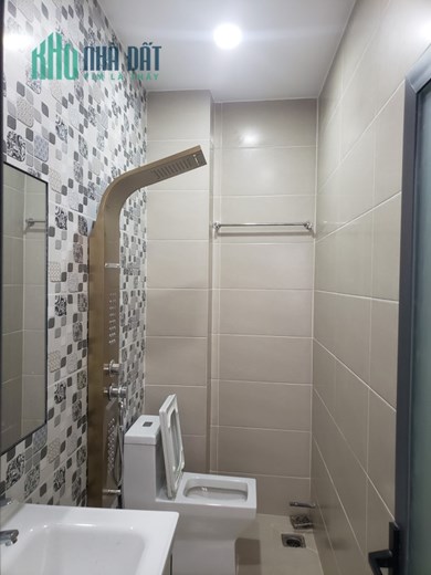 51m2 NHÀ 2 TẦNG NGANG KHỦNG 6M - ÔTÔ VÀO NHÀ "LÊ VĂN QUỚI" - Ở NGAY CHỈ 4 TỶ NHỈNH XÍU