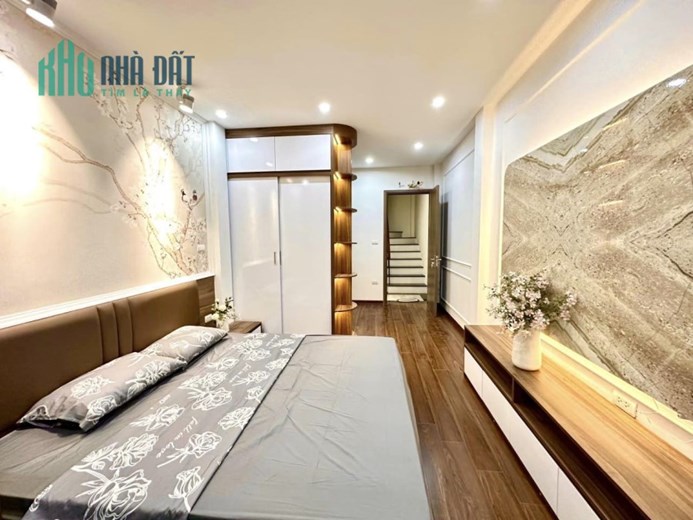 Bán nhà Phân lô phố Kim Hoa, Xã Đàn 45m2 x5Tầng,tặng full nội thất,cách phố 30m, gia 5,25 tỷ