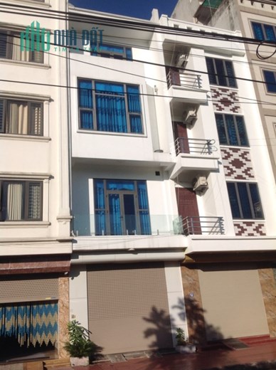 Bán nhà mặt đường Nguyễn Viết Xuân khu đô thị Hoà Vượng TP Nam Định ( Đối diện Cung thể thao)