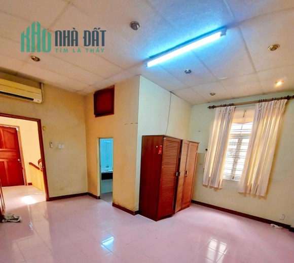 Biệt Thự Trung Tâm Gò Vấp _ 7x15m _4 tầng_ 15 tỷ.