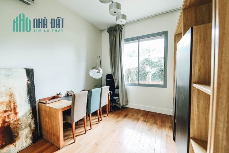XUÂN LA: Bán nhà 31mx 5 tầng-3 P. Ngủ, tặng nội thất. Giá 2.96 tỷ
