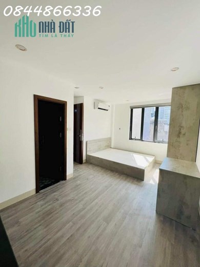 Lô góc mặt phố Thanh Xuân, 8 tầng thang máy, apartment 22 phòng, dòng tiền 130 triệu/ tháng