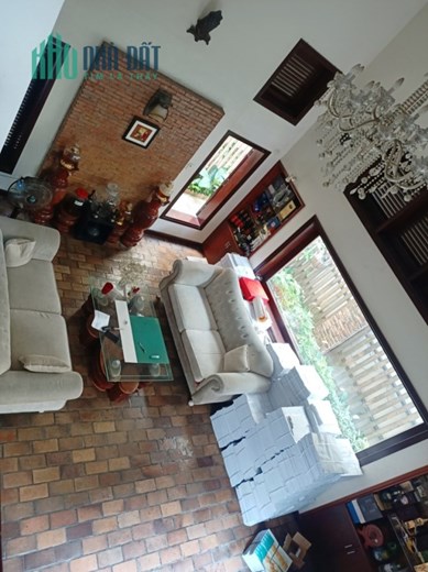 Bán Biệt Thự Khu VIP ngay Quận 10 - 11M x 15M - Thiết kế tuyệt đẹp - Chỉ 24 Tỷ TL