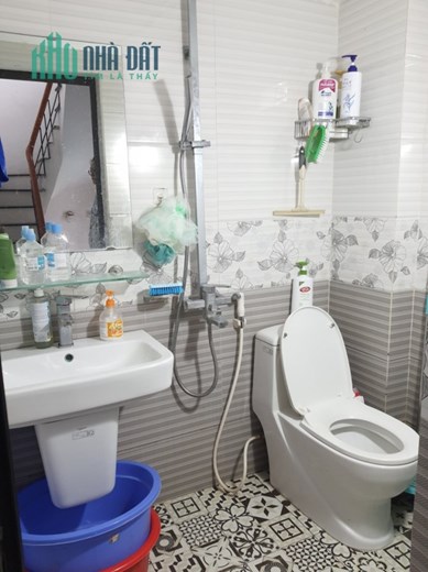 Cực hiếm bán nhà Bùi Xương Trạch 30m 3 tầng 2 ngủ mặt tiền thoáng nhà đẹp ở ngay chỉ 3.3 tỷ lh