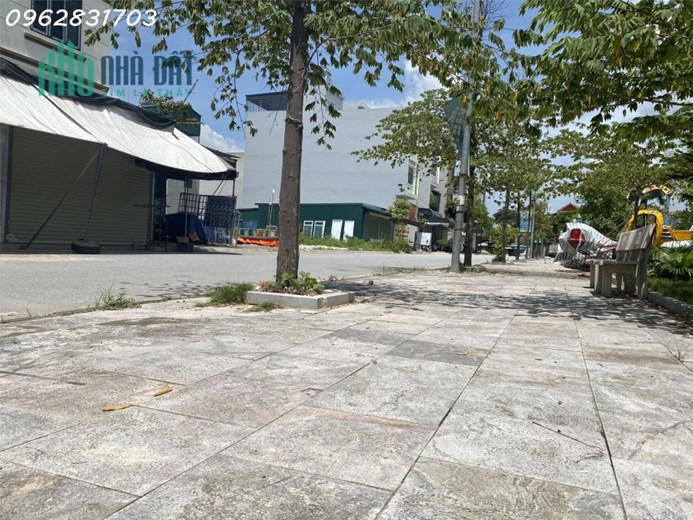 cắt lỗ 500 triệu lô đất tại đài phun nước phố chợ lương sơn, trục chính kinh doanh sầm uất nhất