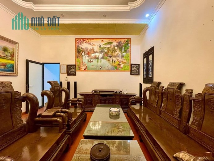 Ngân hàng siết bán nhà mặt phố gần bưu điện Hà Đông 47m2 nhà 5 tầng. Giá nhỉnh 5 tỷ
