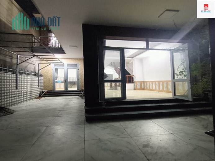 Bán nhà đường Bưng Ông Thoàn, Phú Hữu, Quận 9 - 88 m2 đất _ HXT vào nhà_ 1 trệt 2 lầu_ Chỉ 5 tỷ X