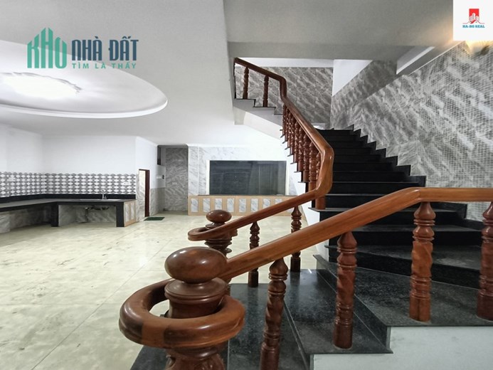 Bán nhà đường Bưng Ông Thoàn, Phú Hữu, Quận 9 - 88 m2 đất _ HXT vào nhà_ 1 trệt 2 lầu_ Chỉ 5 tỷ X