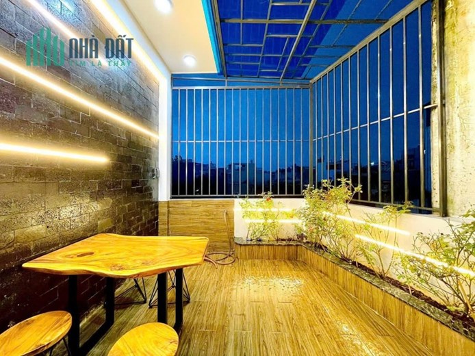 Bán Nhà Phường Sơn Kỳ, 30m2 x 2 tầng, Nhà Đẹp ở Ngay, Chỉ 2.6 Tỷ